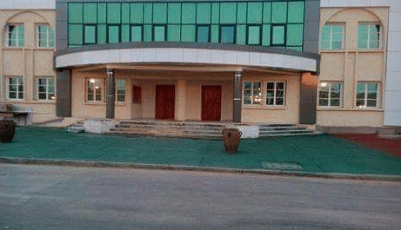 معدل 14/20 لدخول كلية الطب لأبناء الجنوب .. بشرط