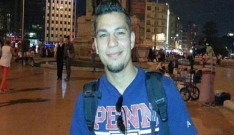 سوري سبح من تركيا إلى اليونان في 6 ساعات