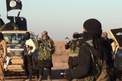 داعش يدفن 45 من عناصره الفارين أحياء في العراق