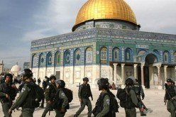 الإحتلال الإسرائيلي يمنع النساء والرجال دون سن الـ30 من دخول الأقصى