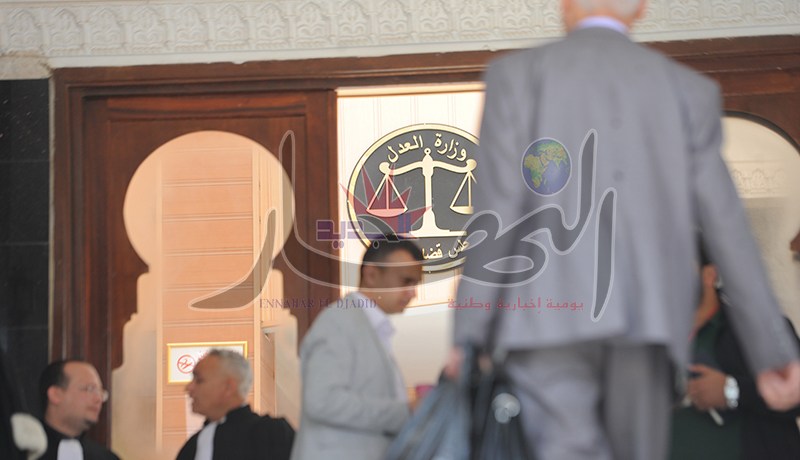 طردوني بعدما تشاجرت مع المفتش العام لبنك الخليفة بسبب مليار ونصف