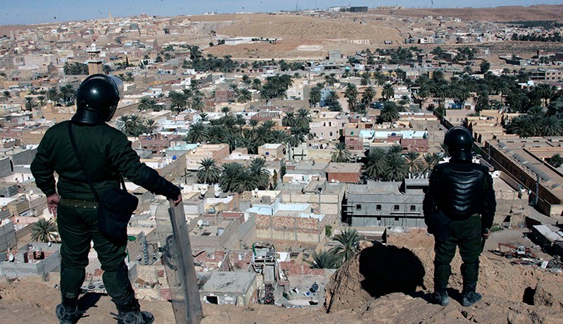 أعيان غرداية يؤكدون تمسكهم بشرط ضمان رئاسة الجمهورية وقيادة الجيش لاتفاق الصلح