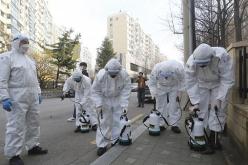 كورونا يسجن الإيطاليين في منازلهم