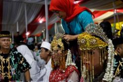إندونيسيا: الزواج الجماعي للإحتفال برأس السنة الميلادية