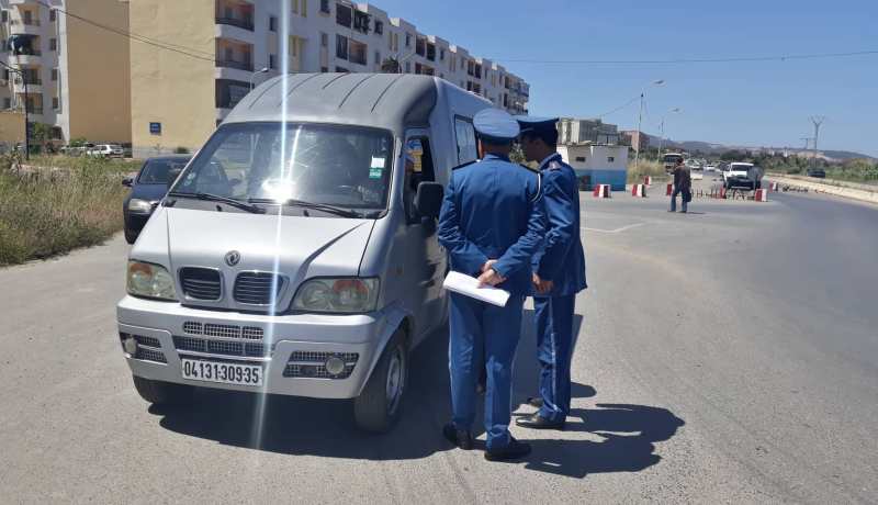 بالصور..شرطة زموري تنظم خرجة أمنية جوارية تحسيسية حول أخطار التعب أثناء السياقة