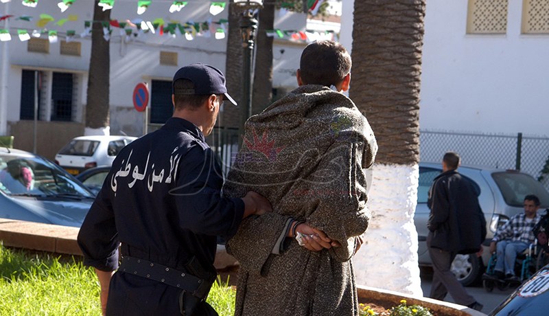 الشرطة تطيح بمحتال استولى على سلع من تجار بقيمة أزيد من مليارين فـي تلمسان