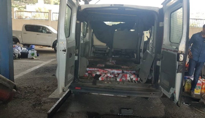 بالصور.. حجز 384 خرطوشة سجائر بميناء سكيكدة