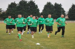 المنتخب الوطني الجزائري متفوق لحد الآن ب 2-1 أمام نظيره المنتخب الغامبي
