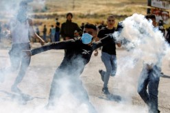 المقاومة الفلسطينية تُطلق 200 صاروخ على الأراضي المُحتلة