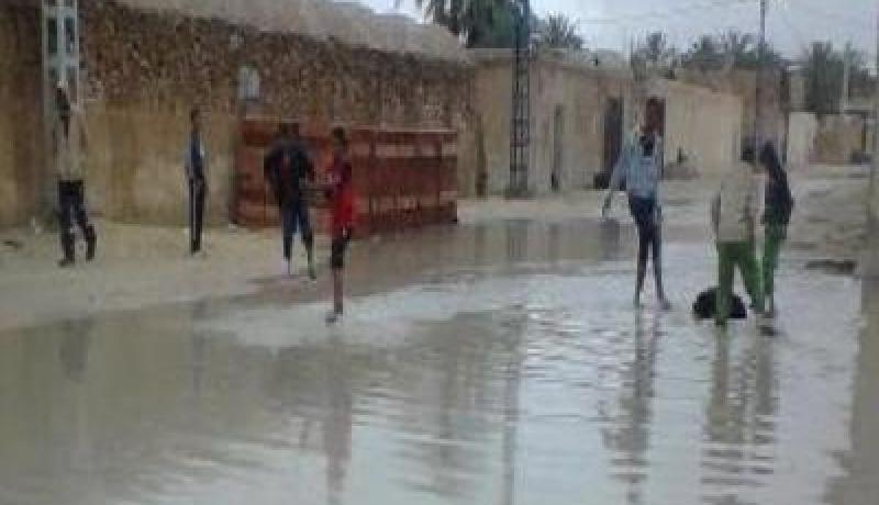 سكيكدة: غلق العديد من الطرقات وسيول الأمطار تغمر بعض أحياء المدينة