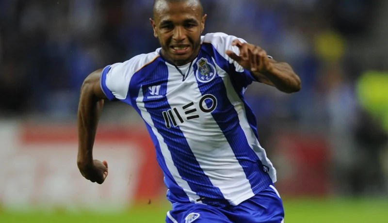 بورتو يرفع قيمة الشرط الجزائي في عقد براهيمي لـ 60 مليون يورو