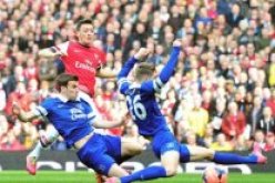 ارسنال الى نصف النهائي لاول مرة منذ 2009 واوزيل يسجل