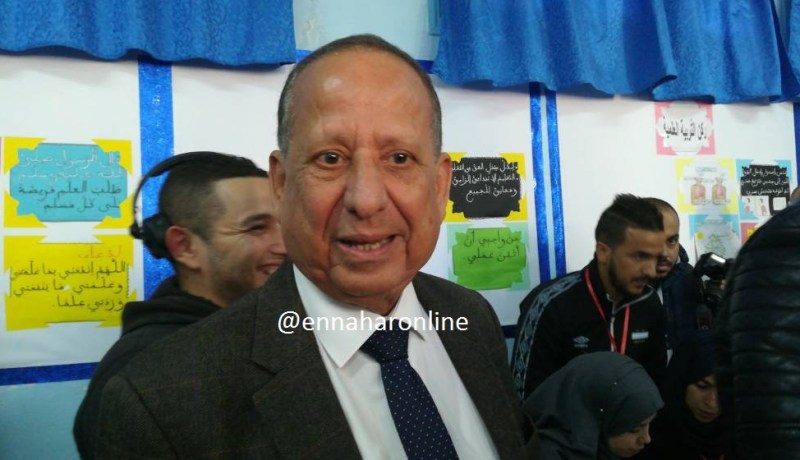 خمري : “صوتُ للأفلان”