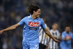 نابولي يكسب يوفنتوس ويتوج بكأس إيطاليا