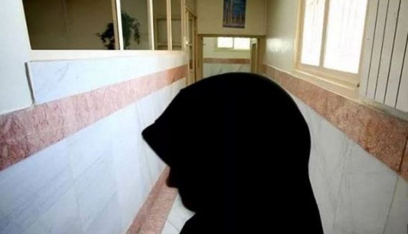 إيران تعاقب متزوجة بتغسيل الموتى لمدة عامين بسبب خيانة زوجها