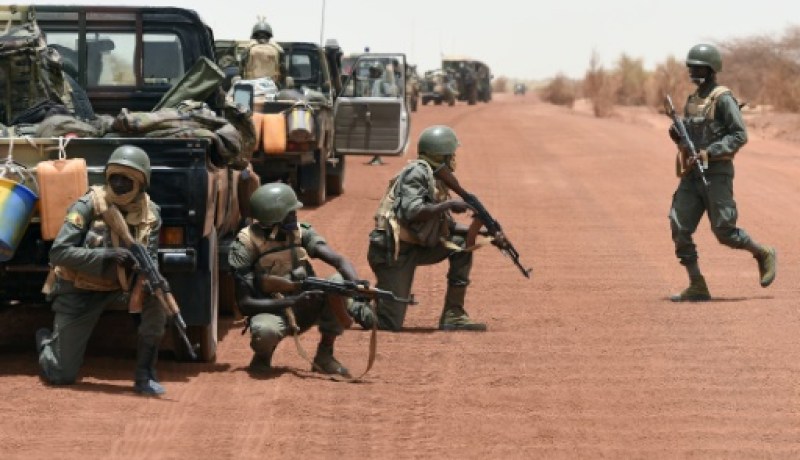 مقتل 12 شخصا في عملية لإحتجاز الرهائن بمالي