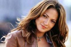 جنيفر لوبيز تقدم عروضا إباحية في بلد محافظ