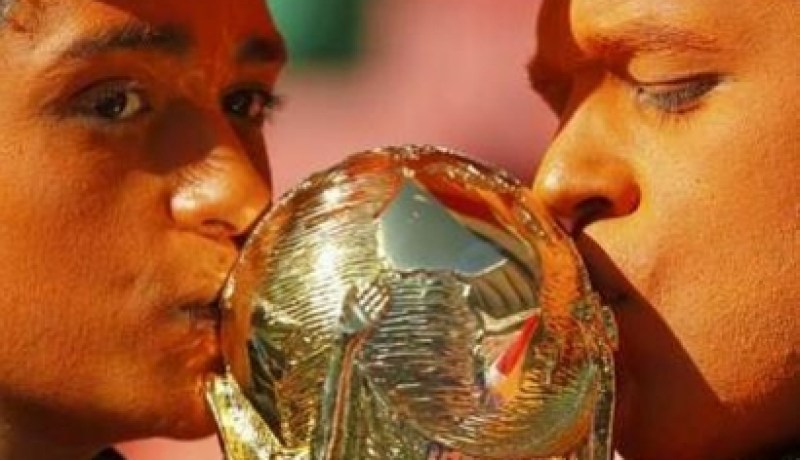 صور المناصرين في مونديال 2010