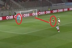 بالفيديو .. لاعب بايرن ميونخ يسجل هدفا طريفا في مرمى منتخب بلاده