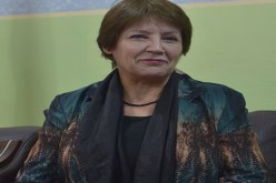 بن غبريت تغازل الأسرة التربوية