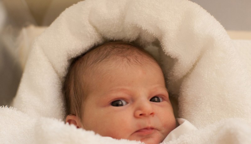 إسم مولود جديد يضع والديه في مأزق