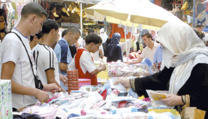 احصاء أكثر من 70.000 متدخل في التجارة الموازية