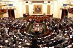 كتلة المعارضة المصرية تضرب عن الطعام حتى وقف الاشتباكات بين الامن والمتظاهرين