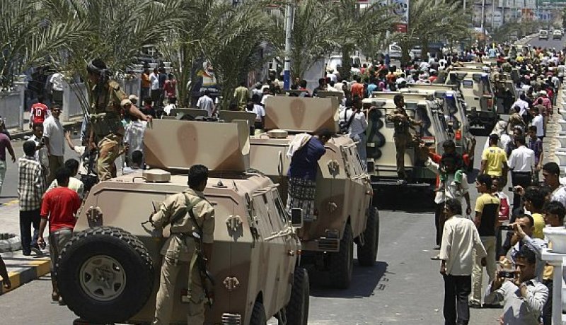 عاصفة الحزم تعيد الألوية العسكرية إلى الشرعية