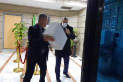 وزير التجارة يستقبل هبات تضامنية من شركات ونقابات