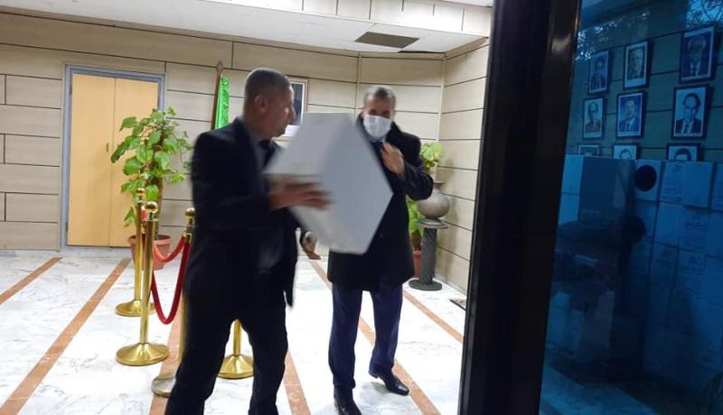 وزير التجارة يستقبل هبات تضامنية من شركات ونقابات