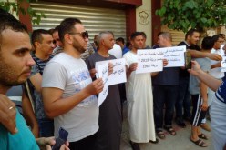 بالصور..مواطنو مدينة بريكة يحتجون على الوضعية الكارثية لقطاع الصحة بالمدينة