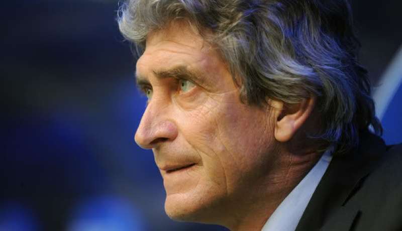 بليغريني يجدد تعاقده مع مانشستر سيتي