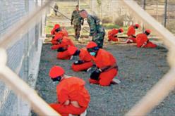 معتقل غوانتانامو يعود للواجهة بقرار جديد من ترامب