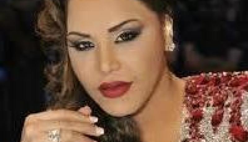 فيديو تأثر أحلام بالهدية التي قدمها لها سائقها