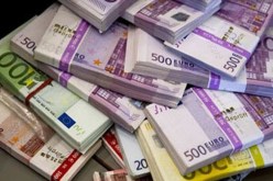 شيخ يهرّب أكثر من مليارين في أمعائه!