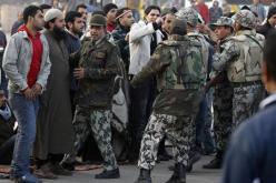 مرسي يمنح الجيش سلطة توقيف المدنيين