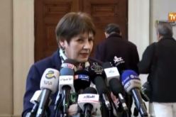 بن غبريت.. قرار تقليص أيام العطل لم يكن عشوائيا