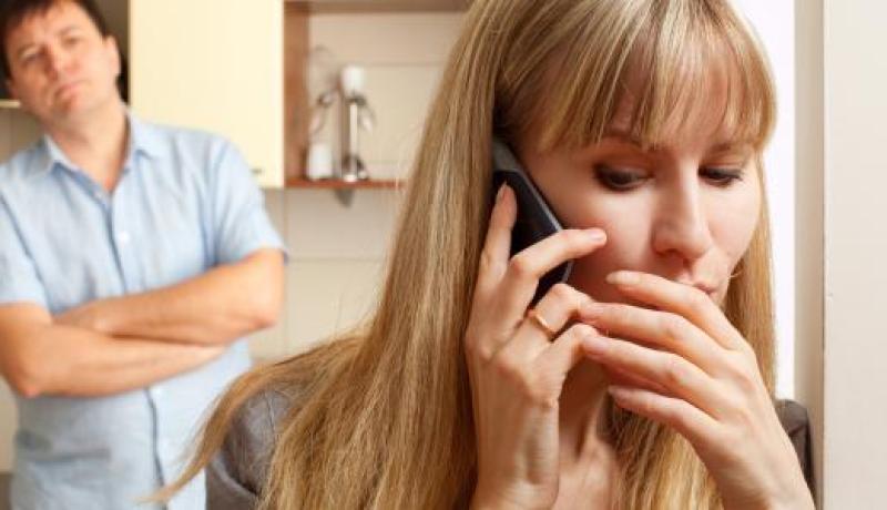 بالصورة شاهد ماذا فعلت برازيلية خوفا من كشف خيانتها