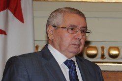 بن صالح لا يمرر قوانين تحت الطلب