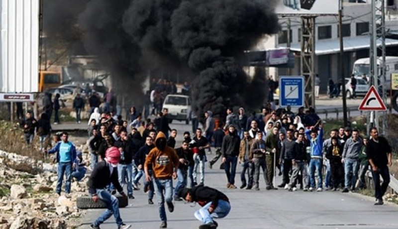 استشهاد فلسطيني وإصابة آخر في مواجهات مع قوات الكيان الصهيوني بالضفة الغربية