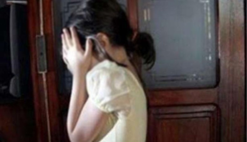 شيخ في العقد السابع يستدرج طفلة عمرها 7 سنوات إلى بيته لاغتصابها بالمسيلة