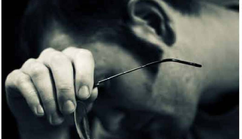 رغم أنّي لم أهجر الدّيار أشعر بالغربة لأنّ زوجتي تصدني 