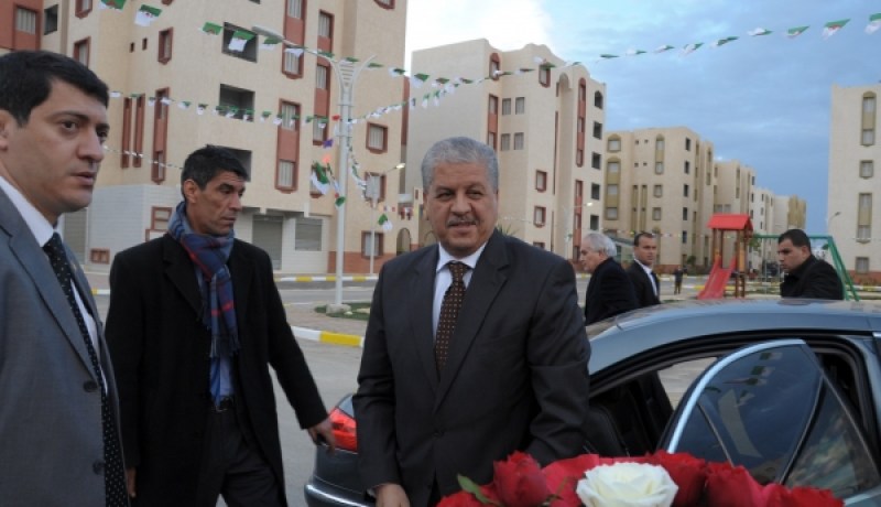 الوزير الأول يشرع في زيارة عمل و تفقد إلى أم البواقي