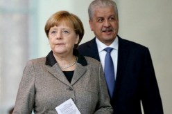 سلال يتحادث هاتفيا مع أنجيلا ميركل