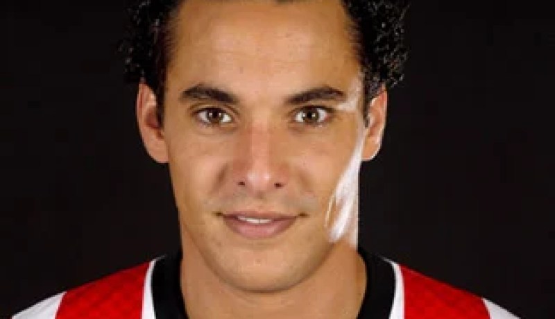 دينامو موسكو يتعاقد مع الهولندي بقال