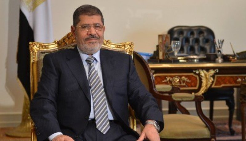 مرسي يعلن عن تعديلات وزارية قريبا