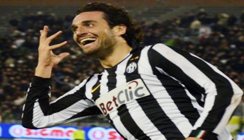 يوفنتوس يعلن انضمام مهاجمه توني إلى النصر الاماراتي