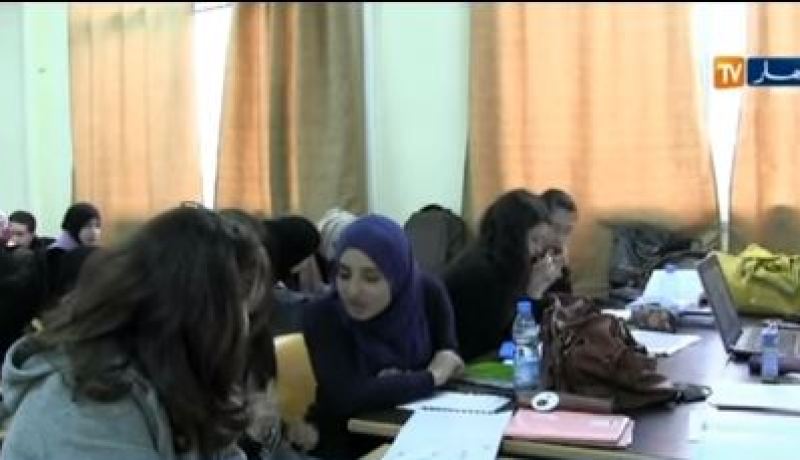 بالفيديو أساتذة جامعيون أبطال السرقة العلمية لمذكرات تخرجهم