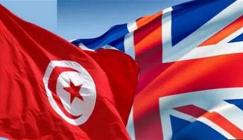 بريطانيا تخفف من تحذيرات السفر إلى تونس
