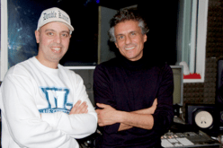 رشيد نكاز من عالم السياسة إلى الغناء